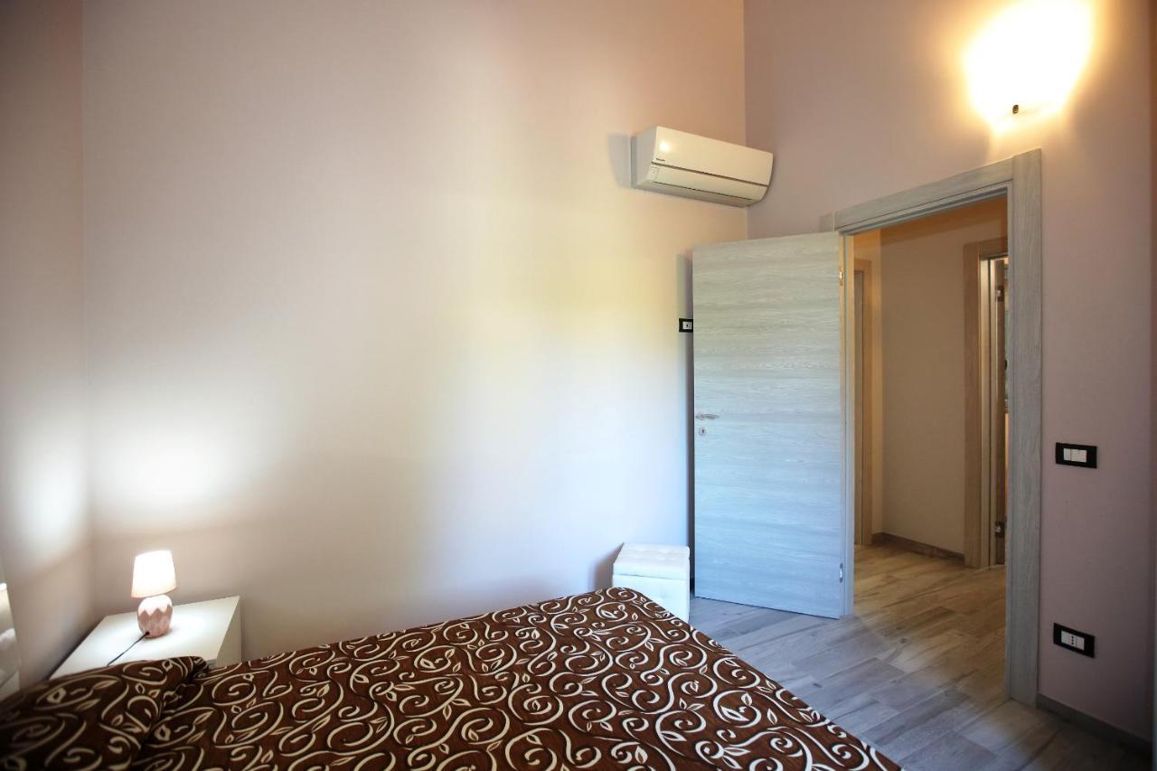Re Sole La Dependance - Casa Vacanza V E N E R E Avola Exterior foto