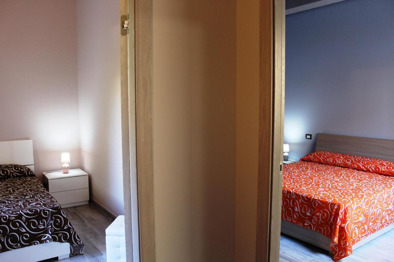 Re Sole La Dependance - Casa Vacanza V E N E R E Avola Exterior foto
